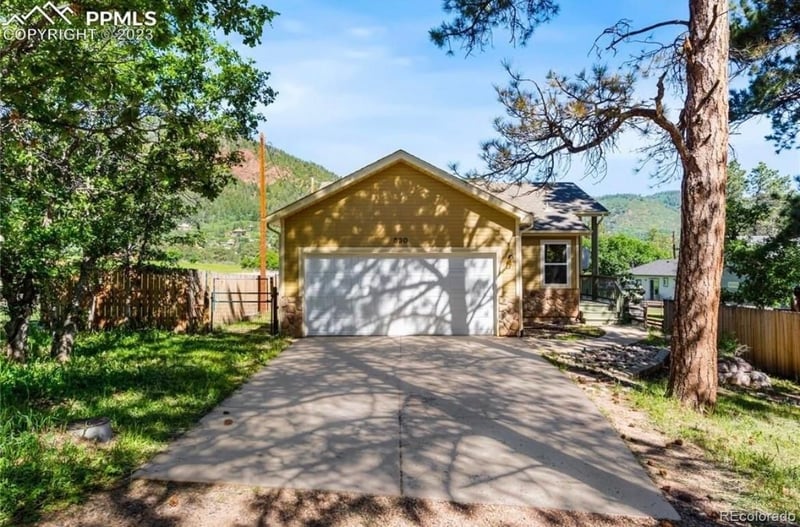 530 Fort Collins Dr, Palmer Lake, CO 80133