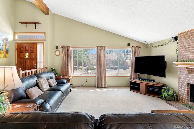 15993 Loyola Dr, Aurora, CO 80013