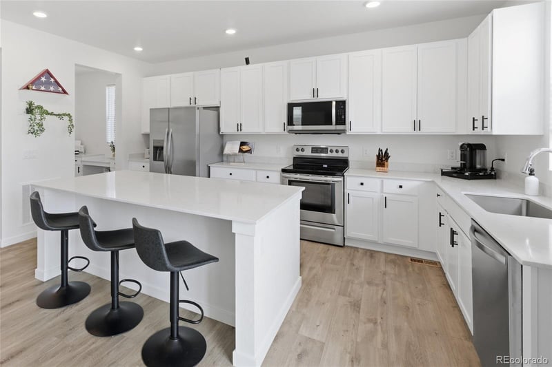 46538 Sunrise Ct, Bennett, CO 80102