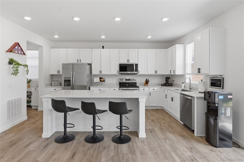 46538 Sunrise Ct, Bennett, CO 80102