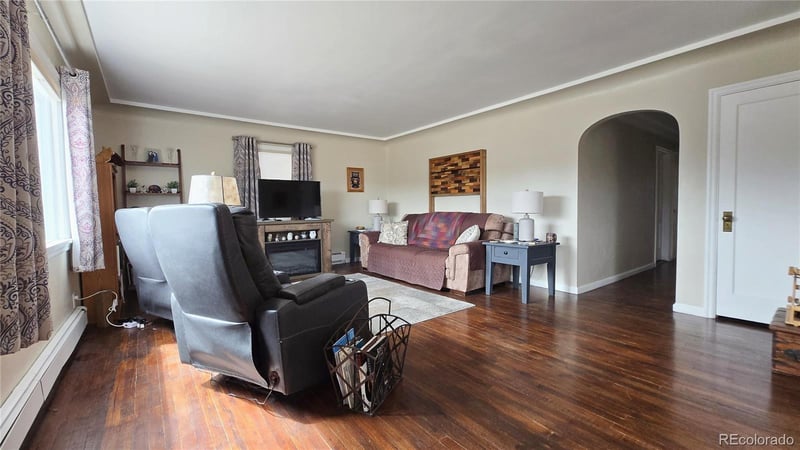 1008 7th St, Walsenburg, CO 81089