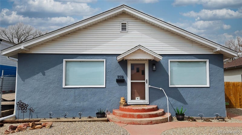 1008 7th St, Walsenburg, CO 81089