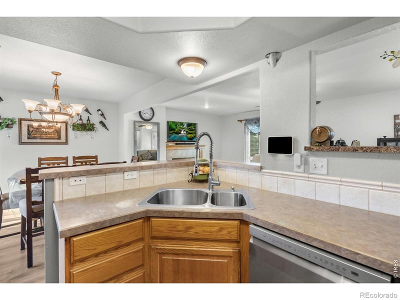 1737 69th Ave, Greeley, CO 80634