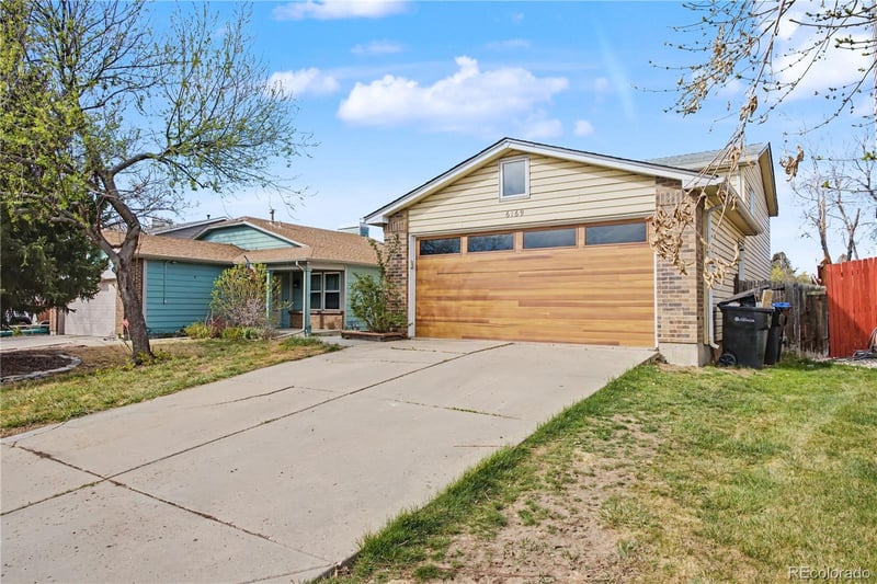 6169 Zenobia Ct, Arvada, CO 80003