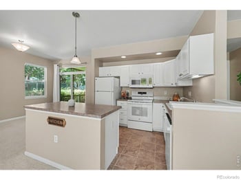 640 Gooseberry Dr #806, Longmont, CO 80503