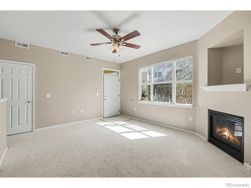 640 Gooseberry Dr #806, Longmont, CO 80503