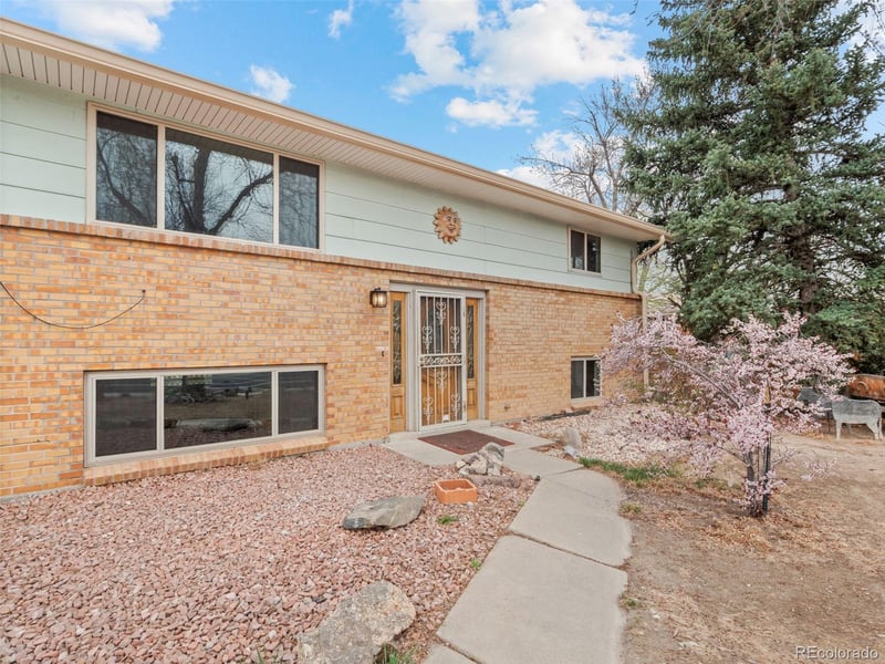 6123 76th Ave, Arvada, CO 80003