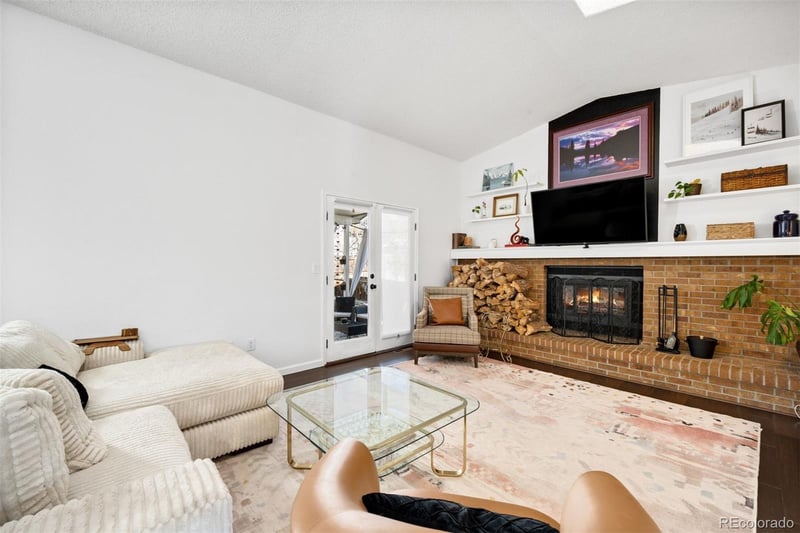 2051 Fairplay St, Aurora, CO 80014