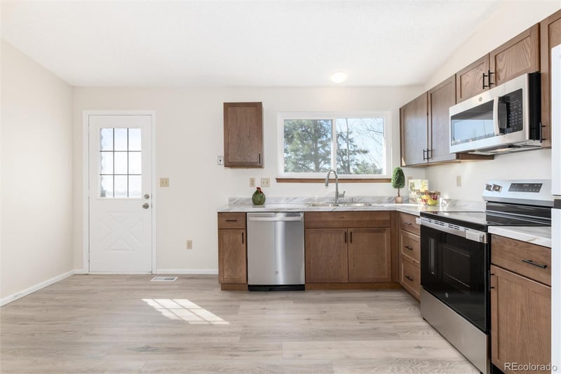 8824 Ontario Ave, Littleton, CO 80128