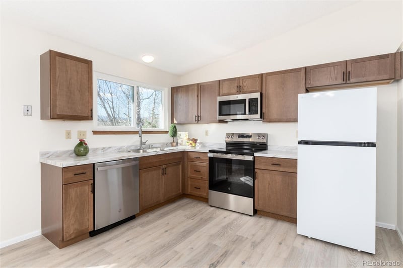 8824 Ontario Ave, Littleton, CO 80128