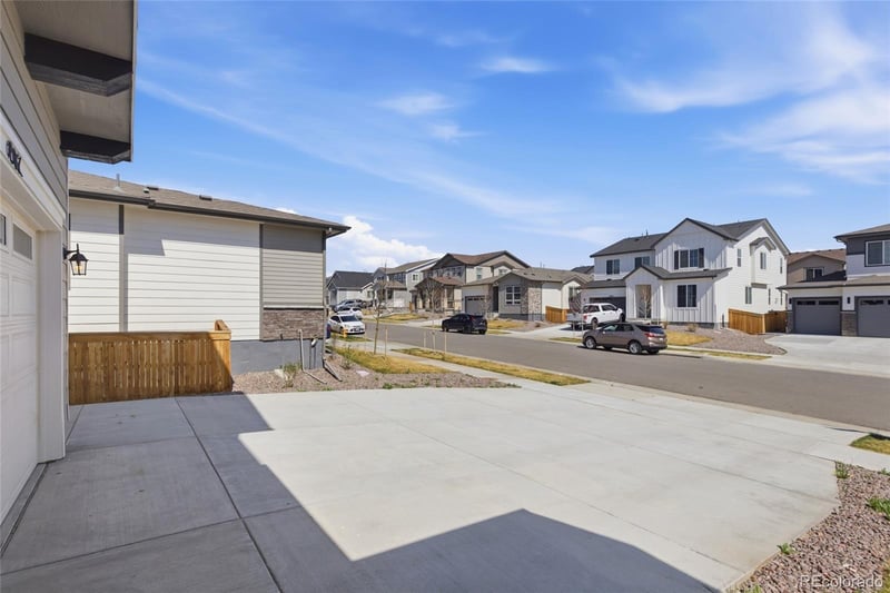 9051 Telluride Ct, Commerce City, CO 80022