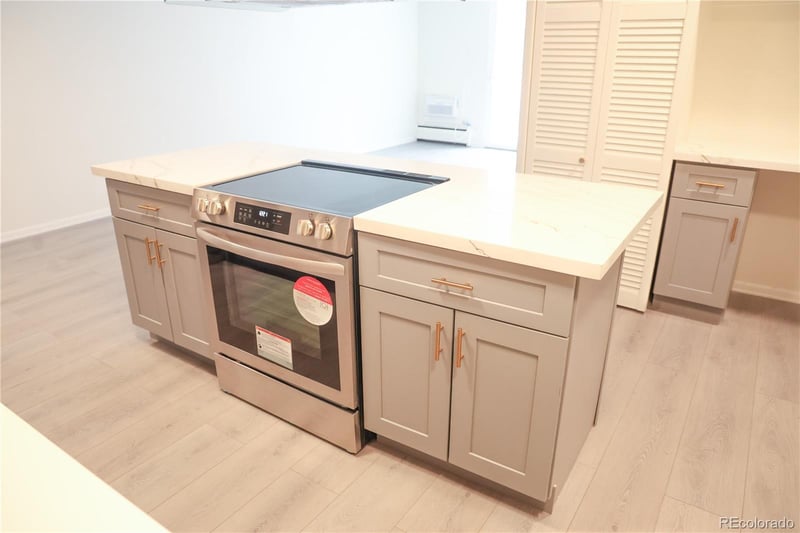 1111 Ash St #406, Denver, CO 80220