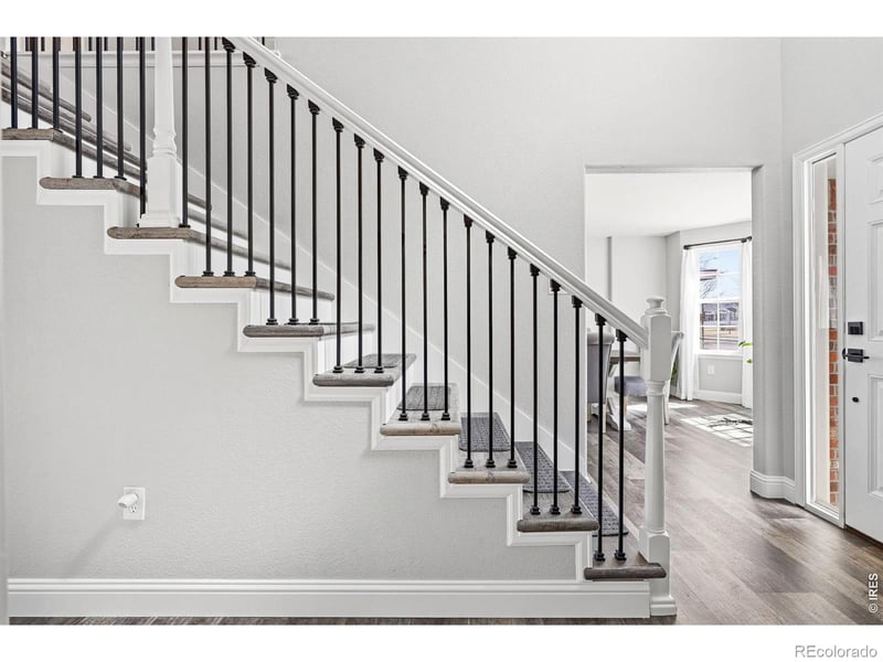 5204 Clover Basin Dr, Longmont, CO 80503