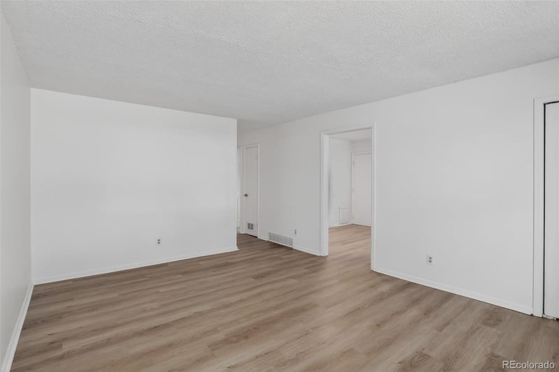 1820 Meadow Ln, Longmont, CO 80501