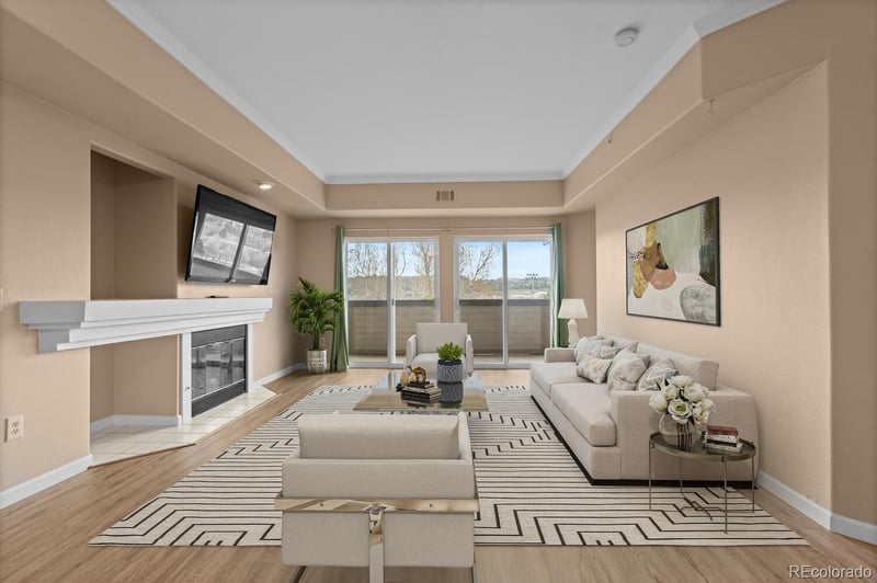 940 Plum Creek Pw #301, Castle Rock, CO 80104