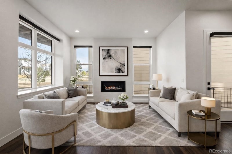 21416 61st Dr, Aurora, CO 80019