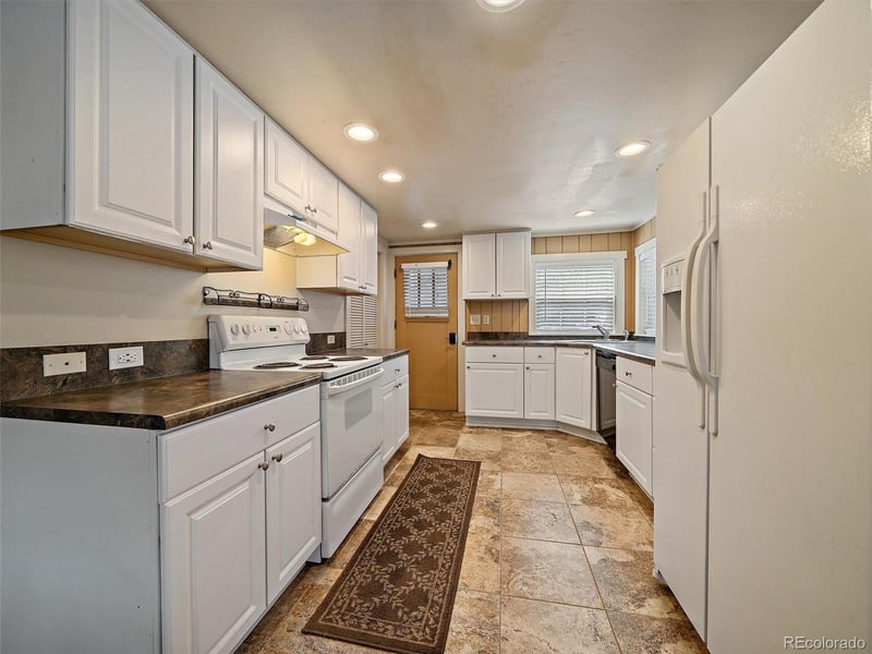 5080 Highway 73 , Evergreen, CO 80439