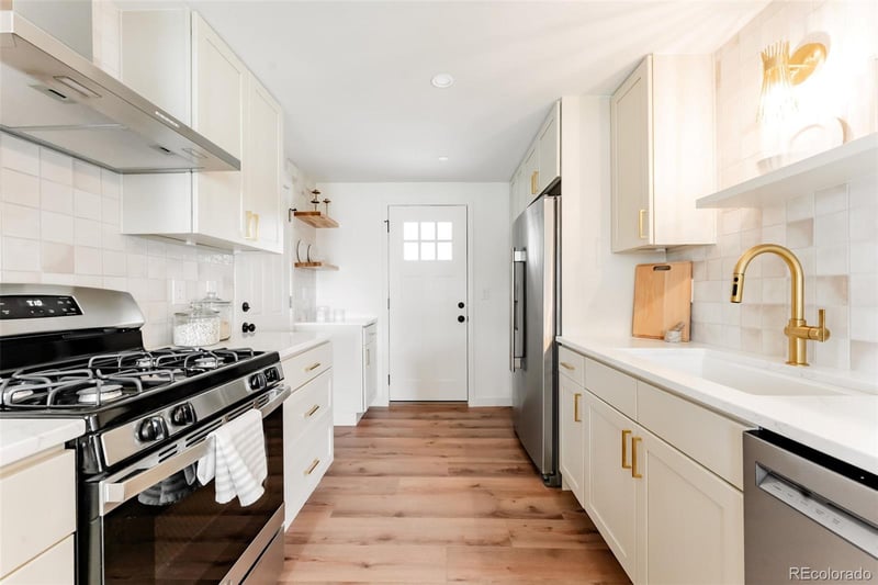 421 Zenobia St, Denver, CO 80204