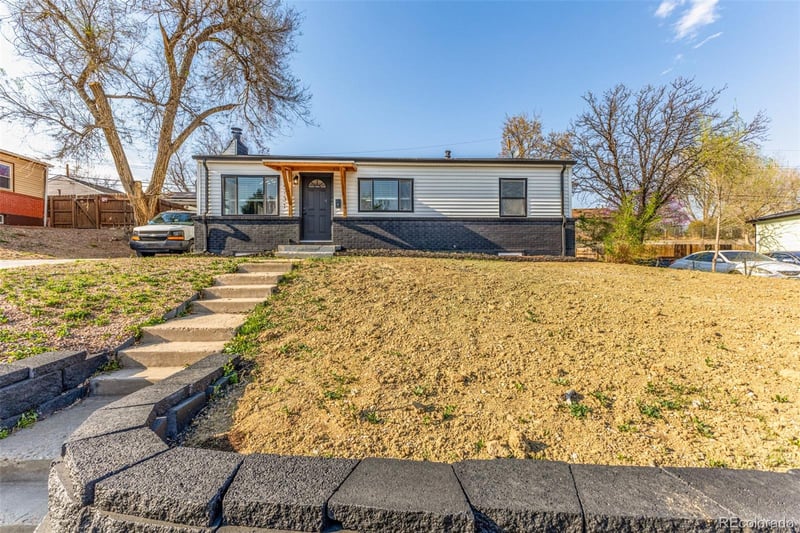 2731 Roosevelt Ave, Thornton, CO 80229