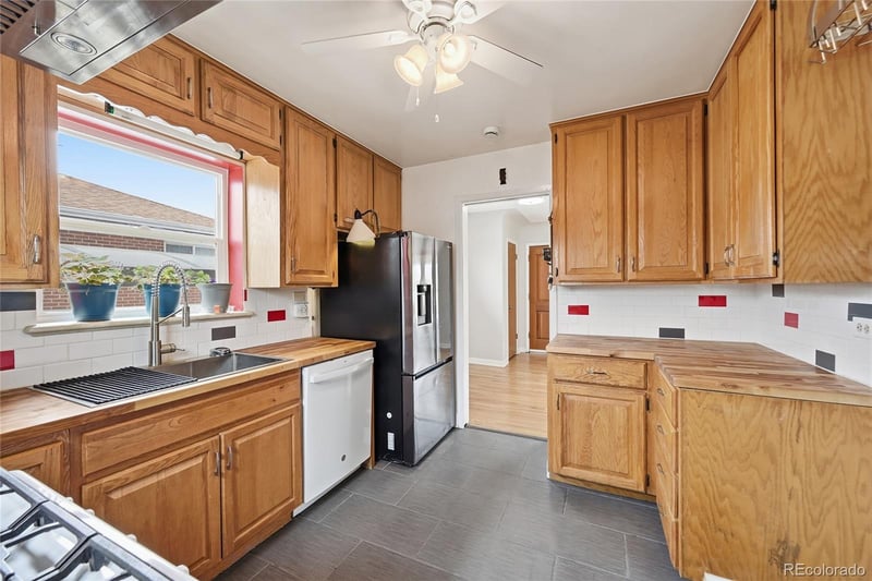 1982 Wolcott Ct, Denver, CO 80219