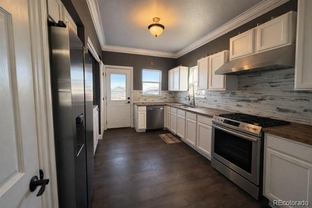 2768 Renshaw St, Strasburg, CO 80136