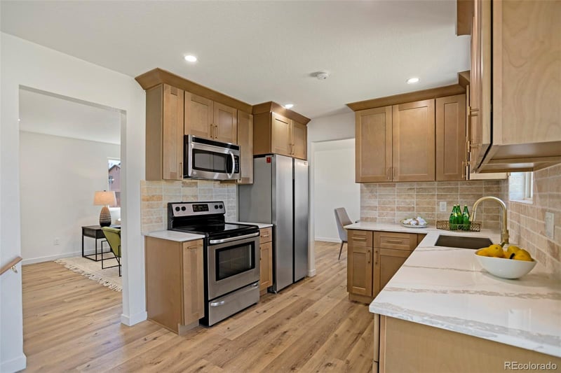 9299 Weaver Dr, Littleton, CO 80123