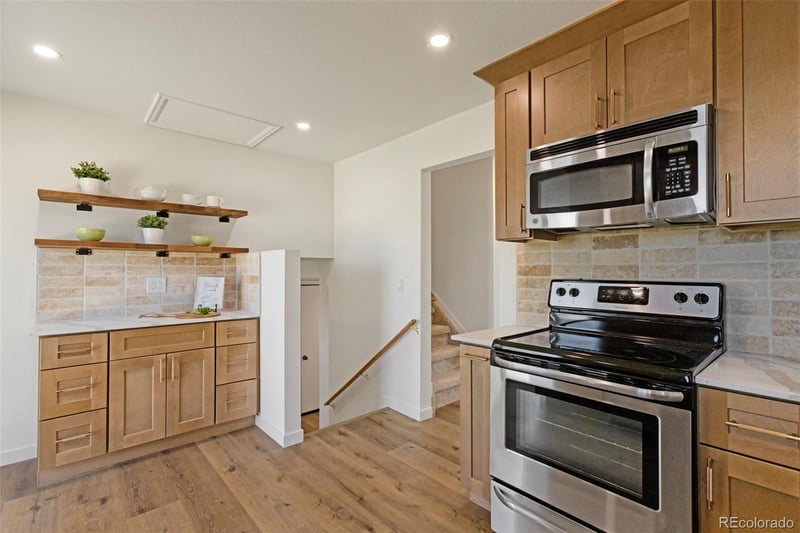 9299 Weaver Dr, Littleton, CO 80123