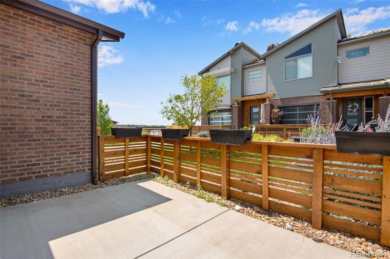 19570 Sunset Cir, Aurora, CO 80015