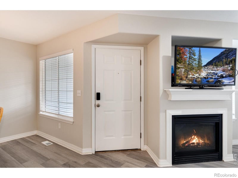 1419 Red Mountain Dr #15, Longmont, CO 80504