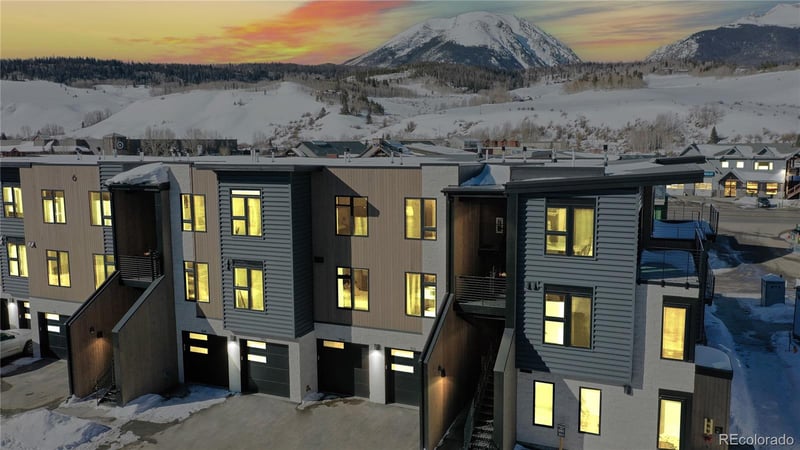 930 Blue River Pw #622, Silverthorne, CO 80498