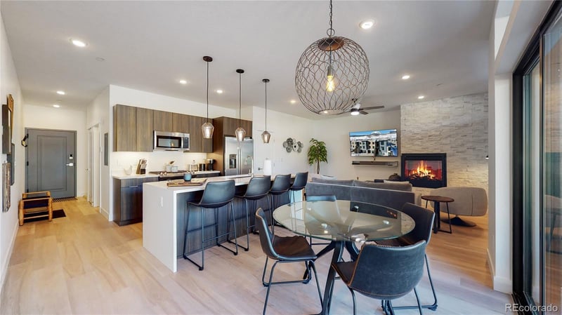 930 Blue River Pw #622, Silverthorne, CO 80498