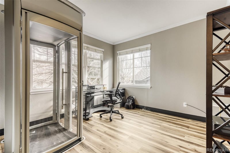 24357 Fremont Dr, Aurora, CO 80016