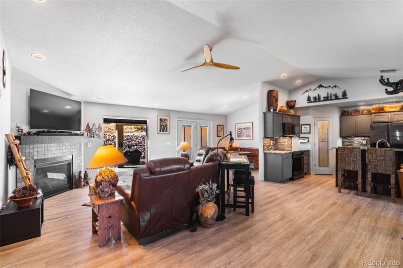 486 Greenhorn Dr, Canon City, CO 81212