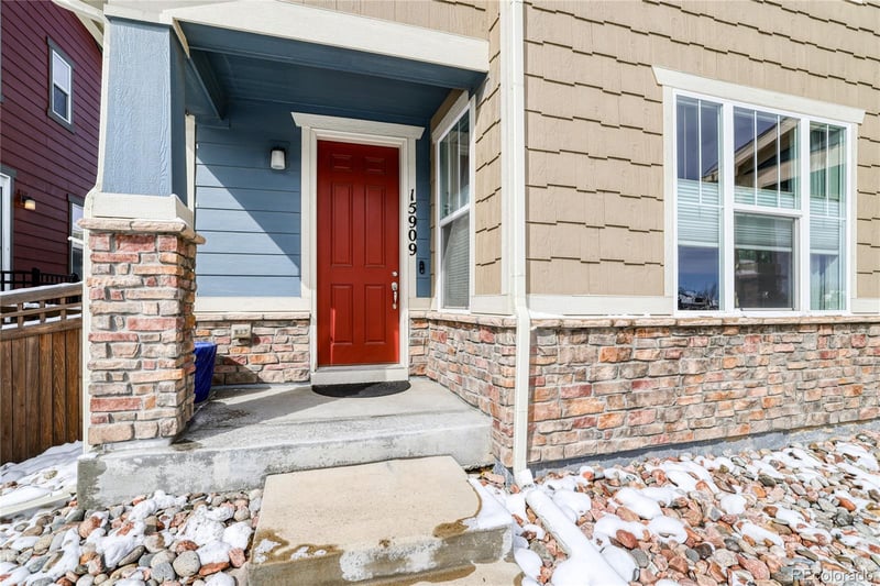 15909 Otero Ave, Englewood, CO 80112