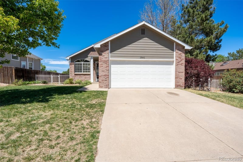 17461 Bellewood Cir, Aurora, CO 80015