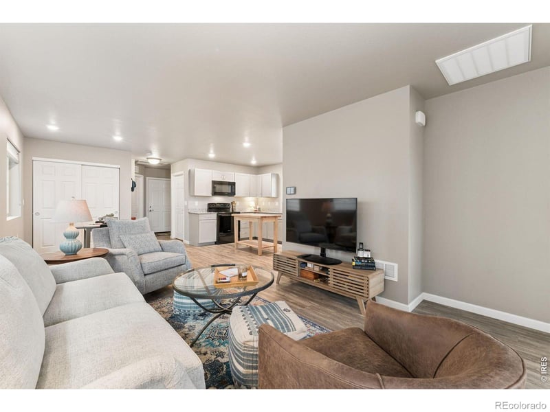 1216 Hummingbird Cir, Longmont, CO 80501