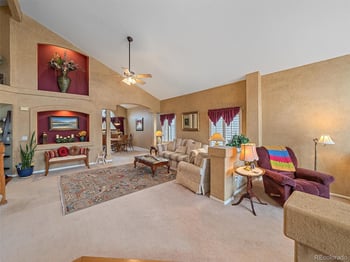 6523 Shannon Trl, Highlands Ranch, CO 80130