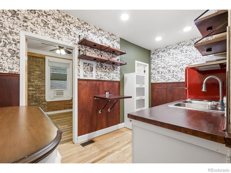 610 Logan St #7, Denver, CO 80203