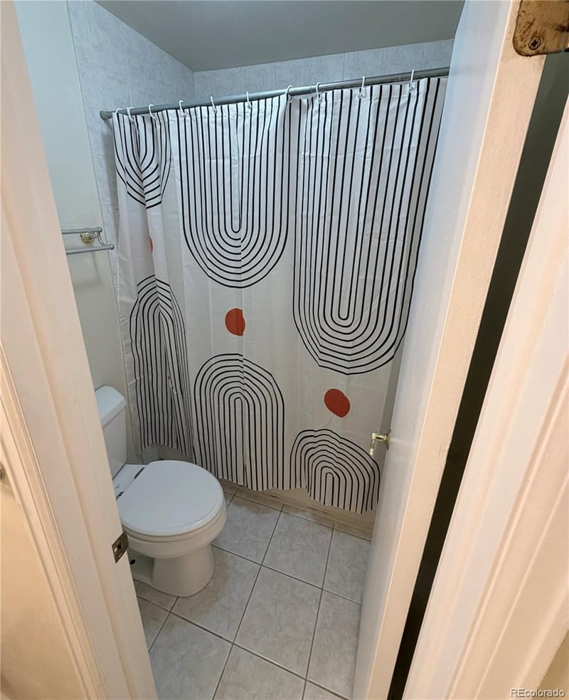 4466 Pondview Dr, Littleton, CO 80123