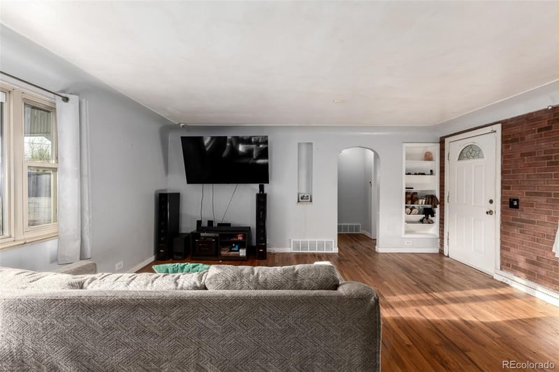 5637 Wyandot St, Denver, CO 80221