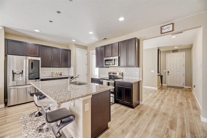 27824 9th Ln, Aurora, CO 80018