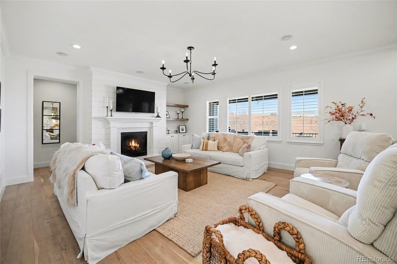 17757 87th Ave, Arvada, CO 80007