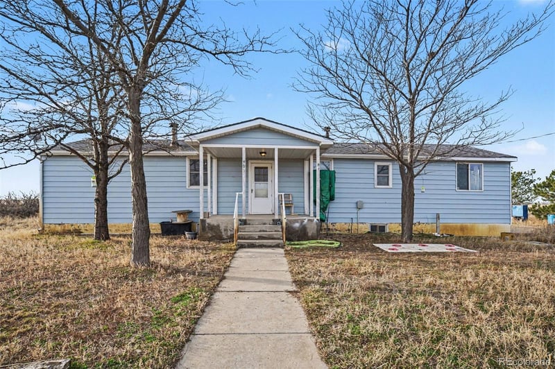 901 County Road 3, Wiggins, CO 80654