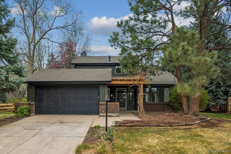 5161 Fair Dr, Centennial, CO 80121