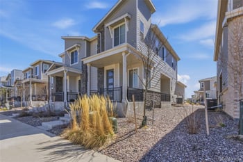 24380 42nd Ave, Aurora, CO 80019