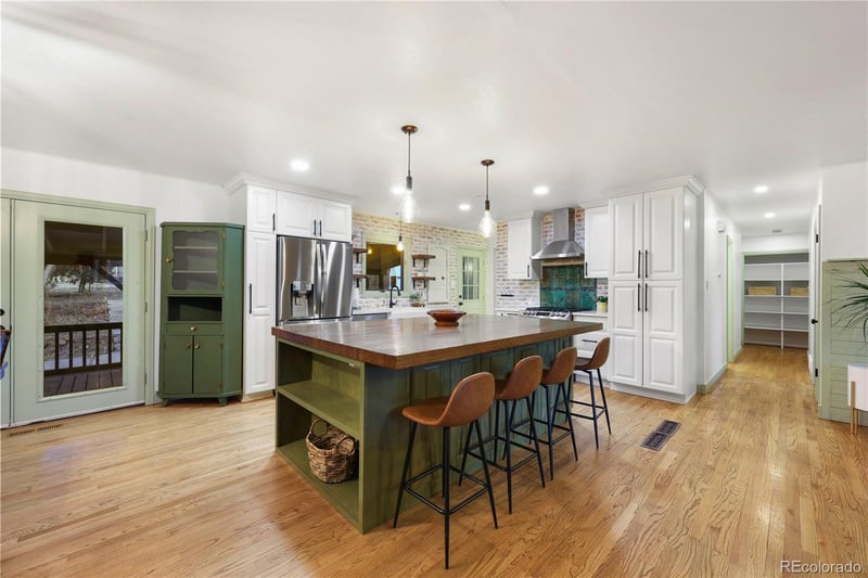 1662 Turner Rd, Colorado Springs, CO 80920