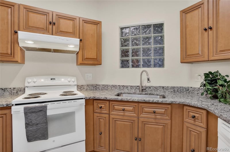 1631 Canal Cir #818, Littleton, CO 80120