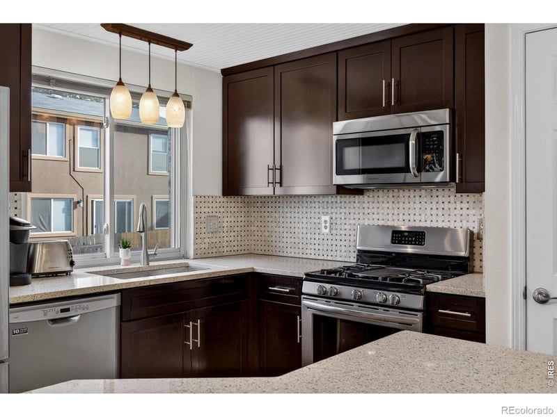 8096 Lee Ct, Arvada, CO 80005