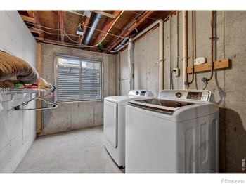 8096 Lee Ct, Arvada, CO 80005