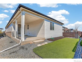 26984 Archer Ave, Aurora, CO 80018